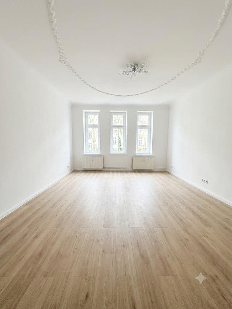 Prenájom bytu 4-izbový 110 m², Brandenburg an der Havel, Brandenbursko Prenájom bytu 4-izbový 110 m², Brandenburg an der Havel, Brandenbursko