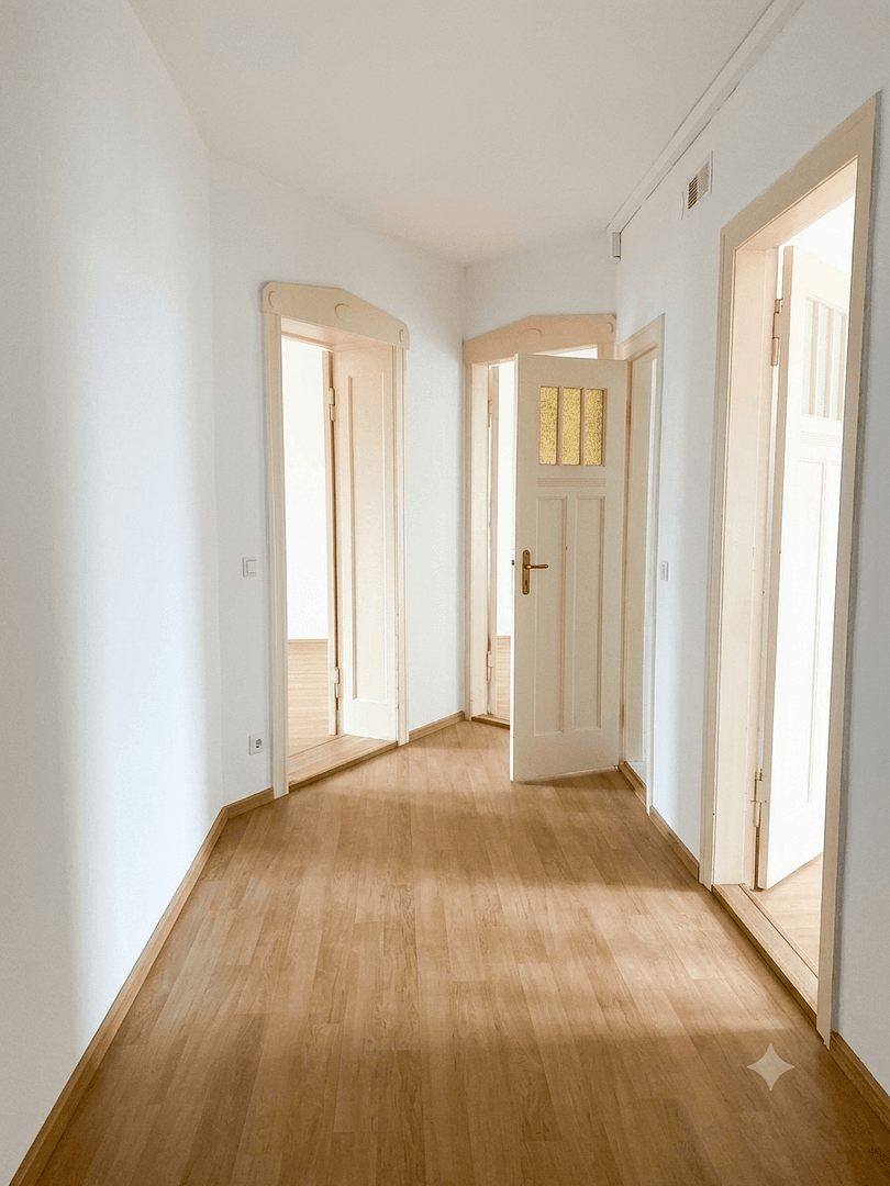 Prenájom bytu 4-izbový 110 m², Brandenburg an der Havel, Brandenbursko Prenájom bytu 4-izbový 110 m², Brandenburg an der Havel, Brandenbursko