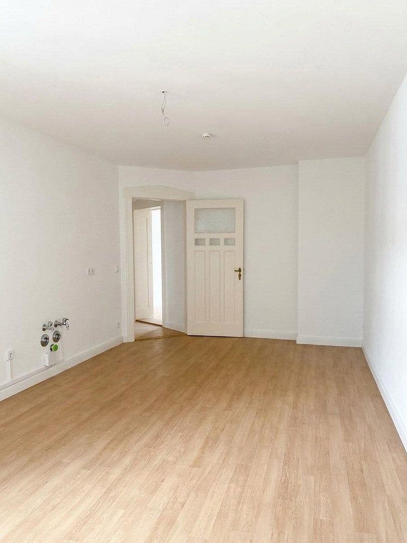 Prenájom bytu 4-izbový 110 m², Brandenburg an der Havel, Brandenbursko Prenájom bytu 4-izbový 110 m², Brandenburg an der Havel, Brandenbursko