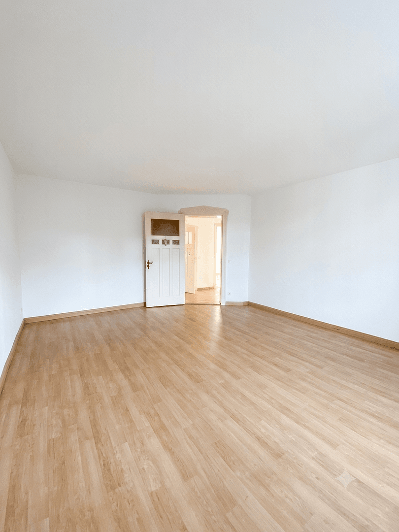 Prenájom bytu 4-izbový 110 m², Brandenburg an der Havel, Brandenbursko Prenájom bytu 4-izbový 110 m², Brandenburg an der Havel, Brandenbursko