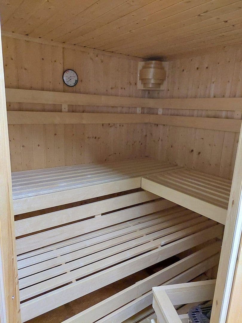Predaj domu 162 m², pozemok 141 m², Muggensturm, Bádensko-Wurttembersko Predaj domu 162 m², pozemok 141 m², Muggensturm, Bádensko-Wurttembersko
