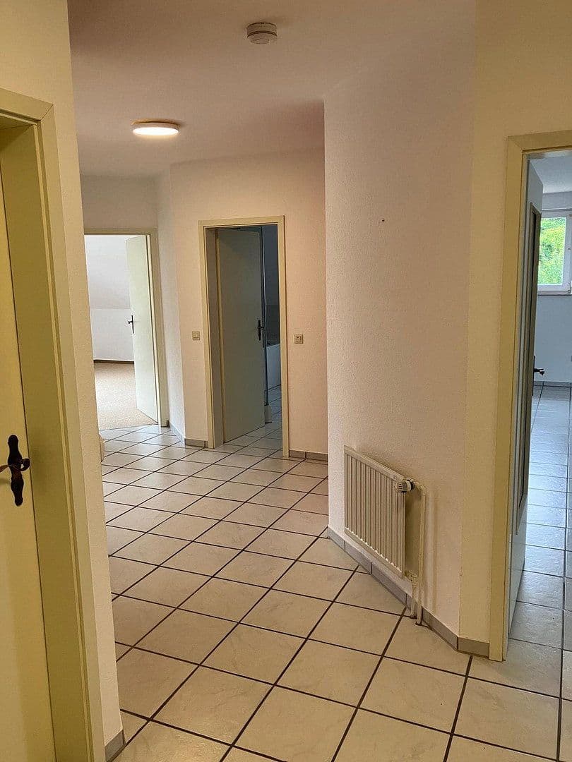 Prenájom bytu 4-izbový 121 m², Ennigerloh, Severné Porýnie - Westfálsko Prenájom bytu 4-izbový 121 m², Ennigerloh, Severné Porýnie - Westfálsko