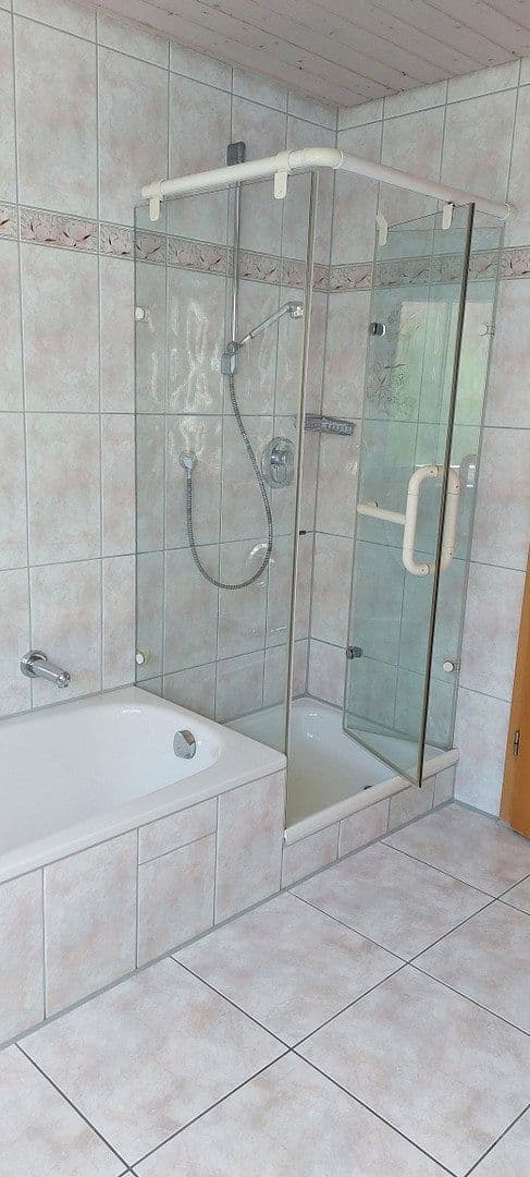 Predaj domu 171 m², pozemok 270 m², Waiblingen, Bádensko-Wurttembersko Predaj domu 171 m², pozemok 270 m², Waiblingen, Bádensko-Wurttembersko