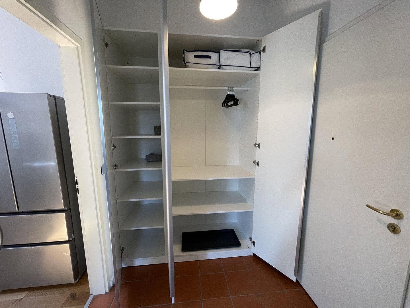 Prenájom bytu 2-izbový 65 m², Berlin, Berlín Prenájom bytu 2-izbový 65 m², Berlin, Berlín