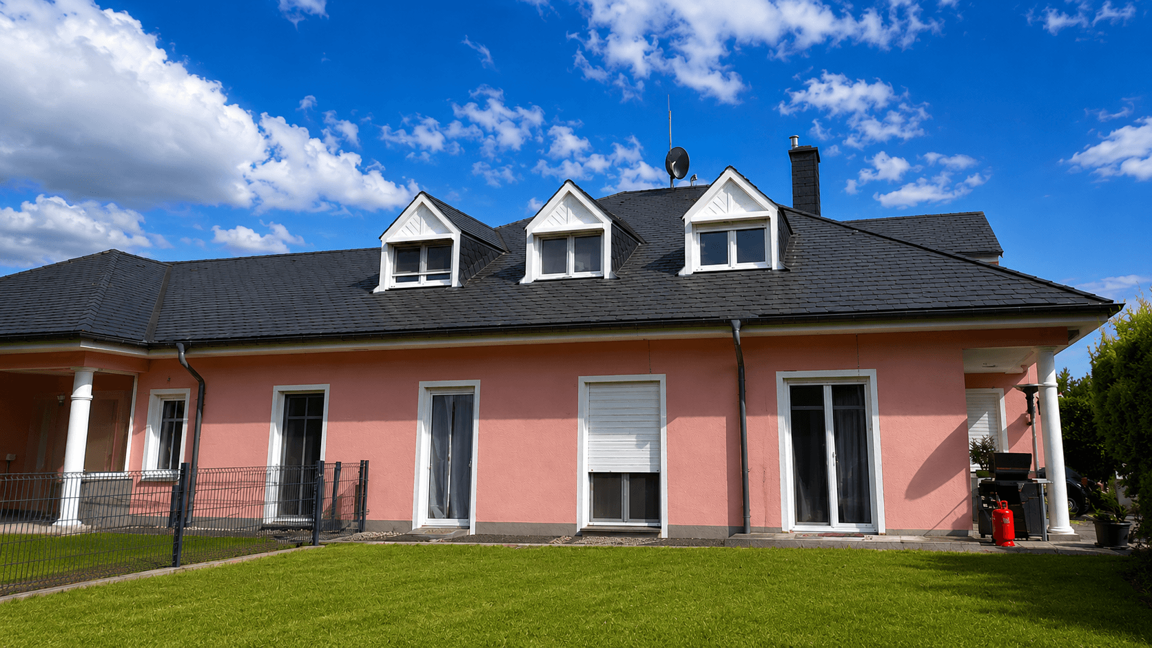 Predaj domu 285 m², pozemok 2.002 m², Thomm, Porýnie-Falcko Predaj domu 285 m², pozemok 2.002 m², Thomm, Porýnie-Falcko