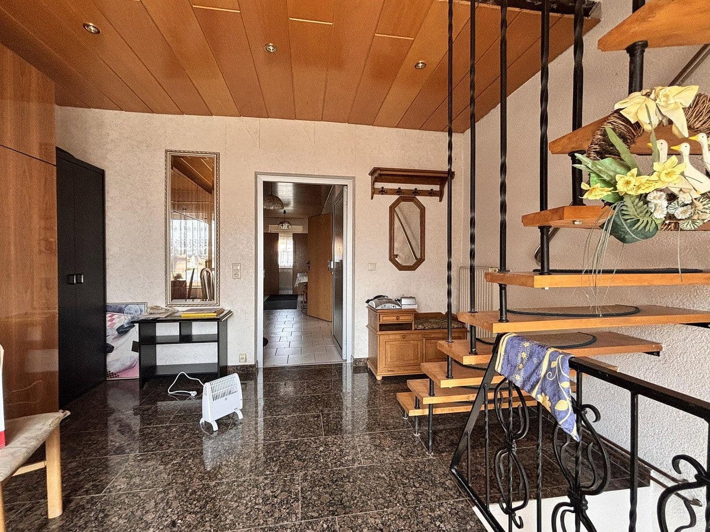 Predaj nebytového priestoru 370 m², Mittelstr. 9, Zschepplin, Sasko Predaj nebytového priestoru 370 m², Mittelstr. 9, Zschepplin, Sasko