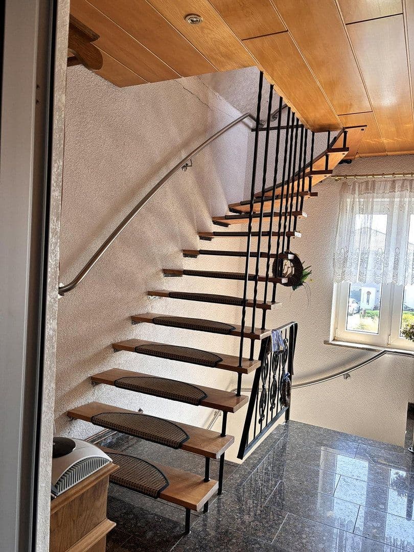 Predaj nebytového priestoru 370 m², Mittelstr. 9, Zschepplin, Sasko Predaj nebytového priestoru 370 m², Mittelstr. 9, Zschepplin, Sasko