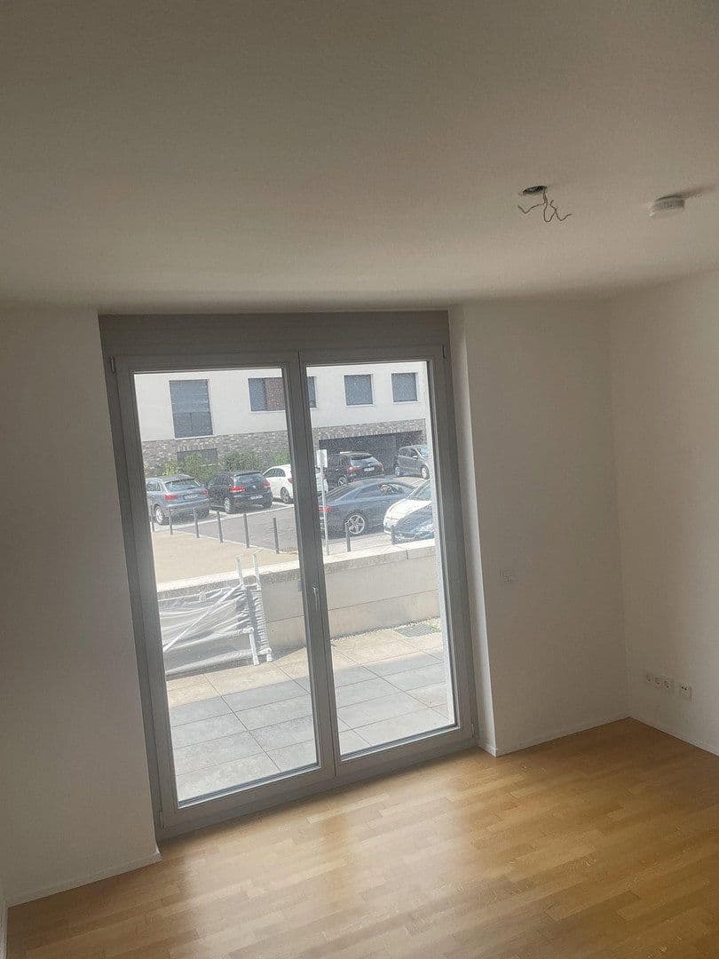 Prenájom bytu 4-izbový 120 m², Maybachstraße 15B, Stuttgart, Bádensko-Wurttembersko Prenájom bytu 4-izbový 120 m², Maybachstraße 15B, Stuttgart, Bádensko-Wurttembersko