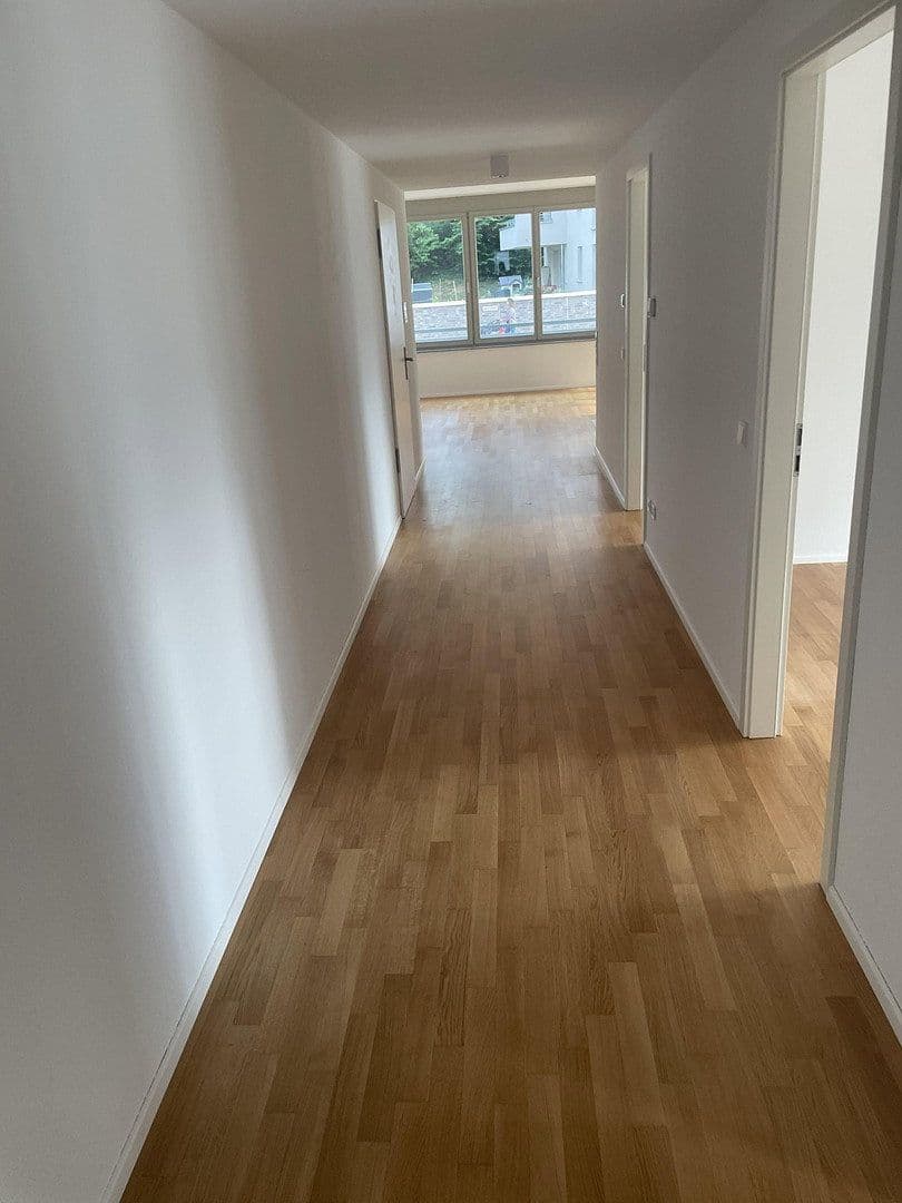 Prenájom bytu 4-izbový 120 m², Maybachstraße 15B, Stuttgart, Bádensko-Wurttembersko Prenájom bytu 4-izbový 120 m², Maybachstraße 15B, Stuttgart, Bádensko-Wurttembersko