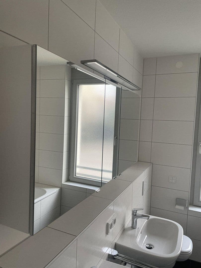 Prenájom bytu 4-izbový 120 m², Maybachstraße 15B, Stuttgart, Bádensko-Wurttembersko Prenájom bytu 4-izbový 120 m², Maybachstraße 15B, Stuttgart, Bádensko-Wurttembersko