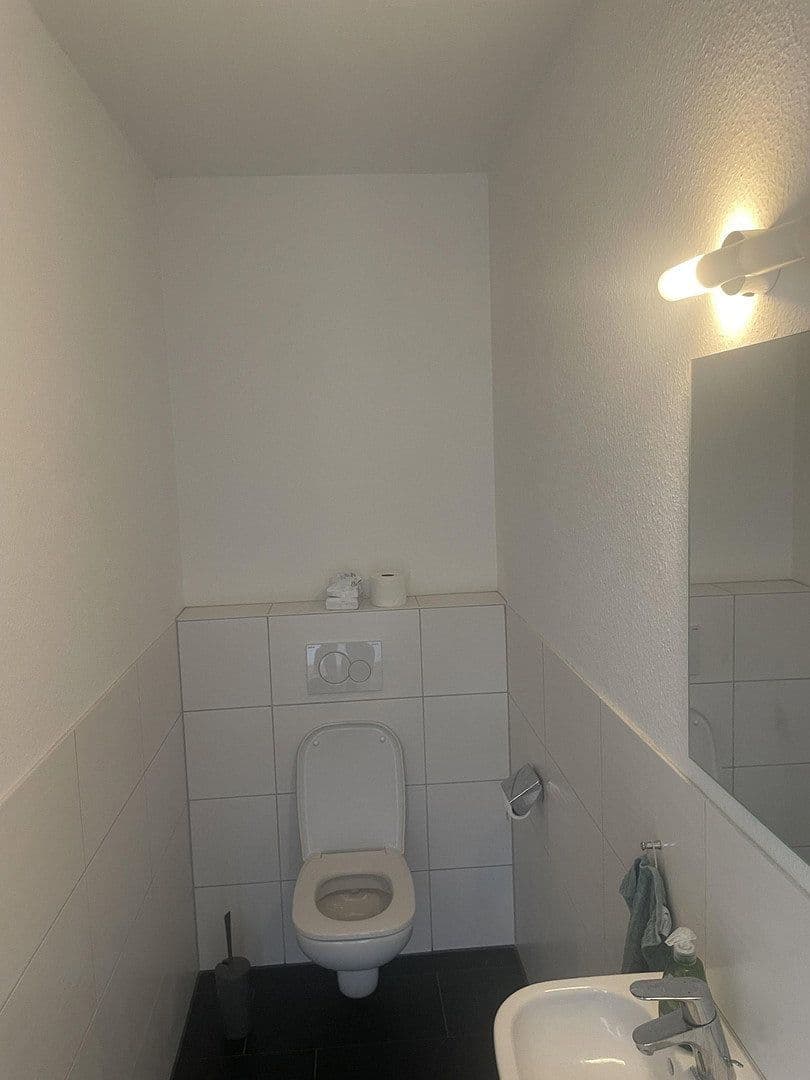 Prenájom bytu 4-izbový 120 m², Maybachstraße 15B, Stuttgart, Bádensko-Wurttembersko Prenájom bytu 4-izbový 120 m², Maybachstraße 15B, Stuttgart, Bádensko-Wurttembersko