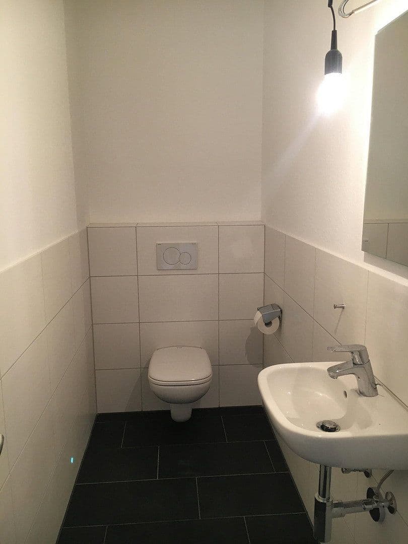 Prenájom bytu 4-izbový 120 m², Maybachstraße 15B, Stuttgart, Bádensko-Wurttembersko Prenájom bytu 4-izbový 120 m², Maybachstraße 15B, Stuttgart, Bádensko-Wurttembersko