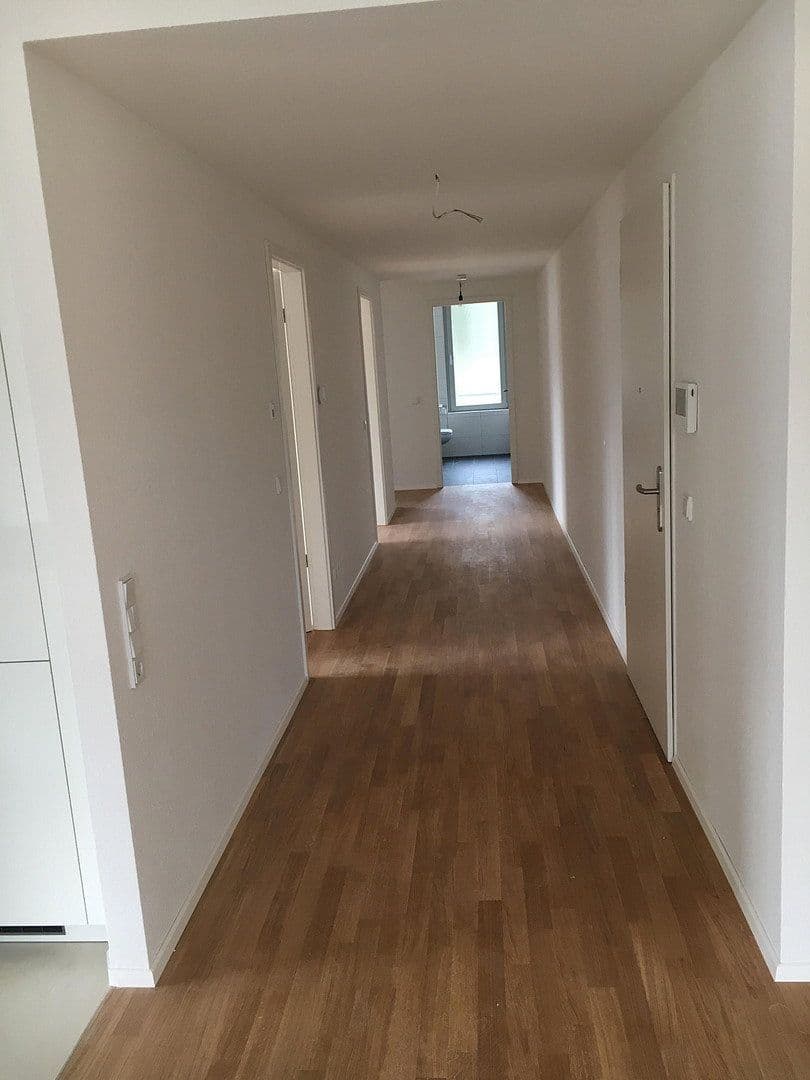 Prenájom bytu 4-izbový 120 m², Maybachstraße 15B, Stuttgart, Bádensko-Wurttembersko Prenájom bytu 4-izbový 120 m², Maybachstraße 15B, Stuttgart, Bádensko-Wurttembersko