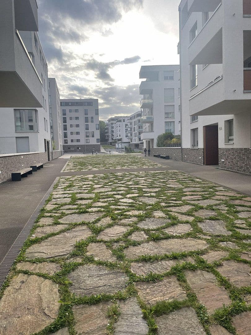 Prenájom bytu 4-izbový 120 m², Maybachstraße 15B, Stuttgart, Bádensko-Wurttembersko Prenájom bytu 4-izbový 120 m², Maybachstraße 15B, Stuttgart, Bádensko-Wurttembersko