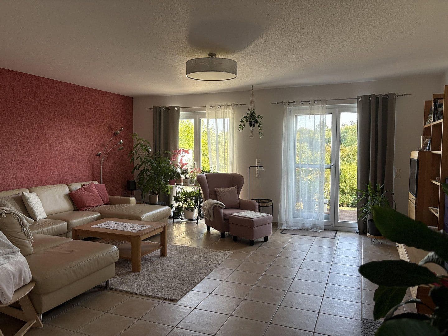 Predaj domu 174 m², pozemok 350 m², Wiesbaden, Hesensko Predaj domu 174 m², pozemok 350 m², Wiesbaden, Hesensko