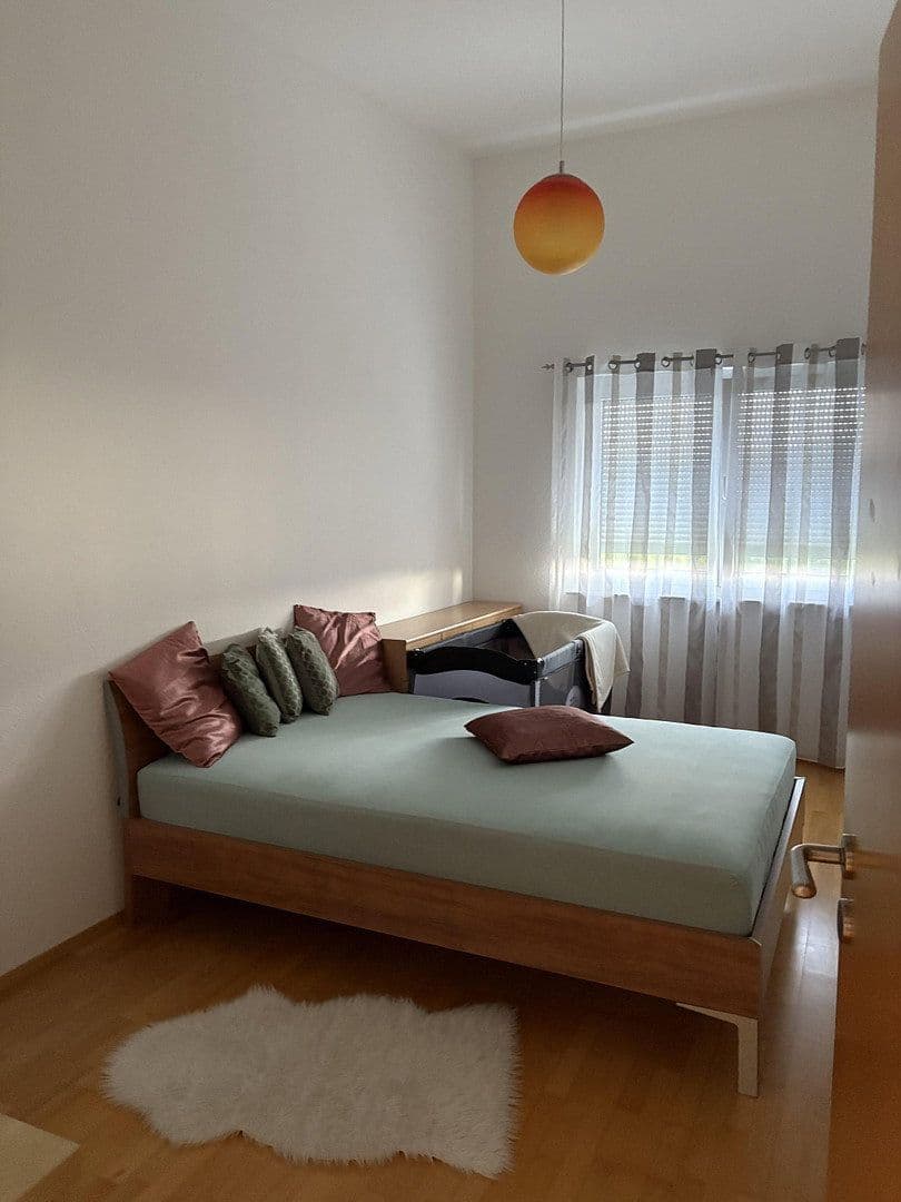 Predaj domu 174 m², pozemok 350 m², Wiesbaden, Hesensko Predaj domu 174 m², pozemok 350 m², Wiesbaden, Hesensko