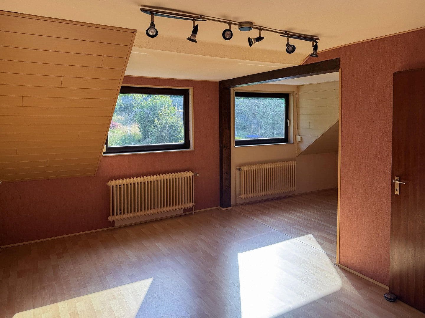 Predaj domu 120 m², pozemok 310 m², Remscheider Str. 136a, Wuppertal, Severné Porýnie - Westfálsko Predaj domu 120 m², pozemok 310 m², Remscheider Str. 136a, Wuppertal, Severné Porýnie - Westfálsko