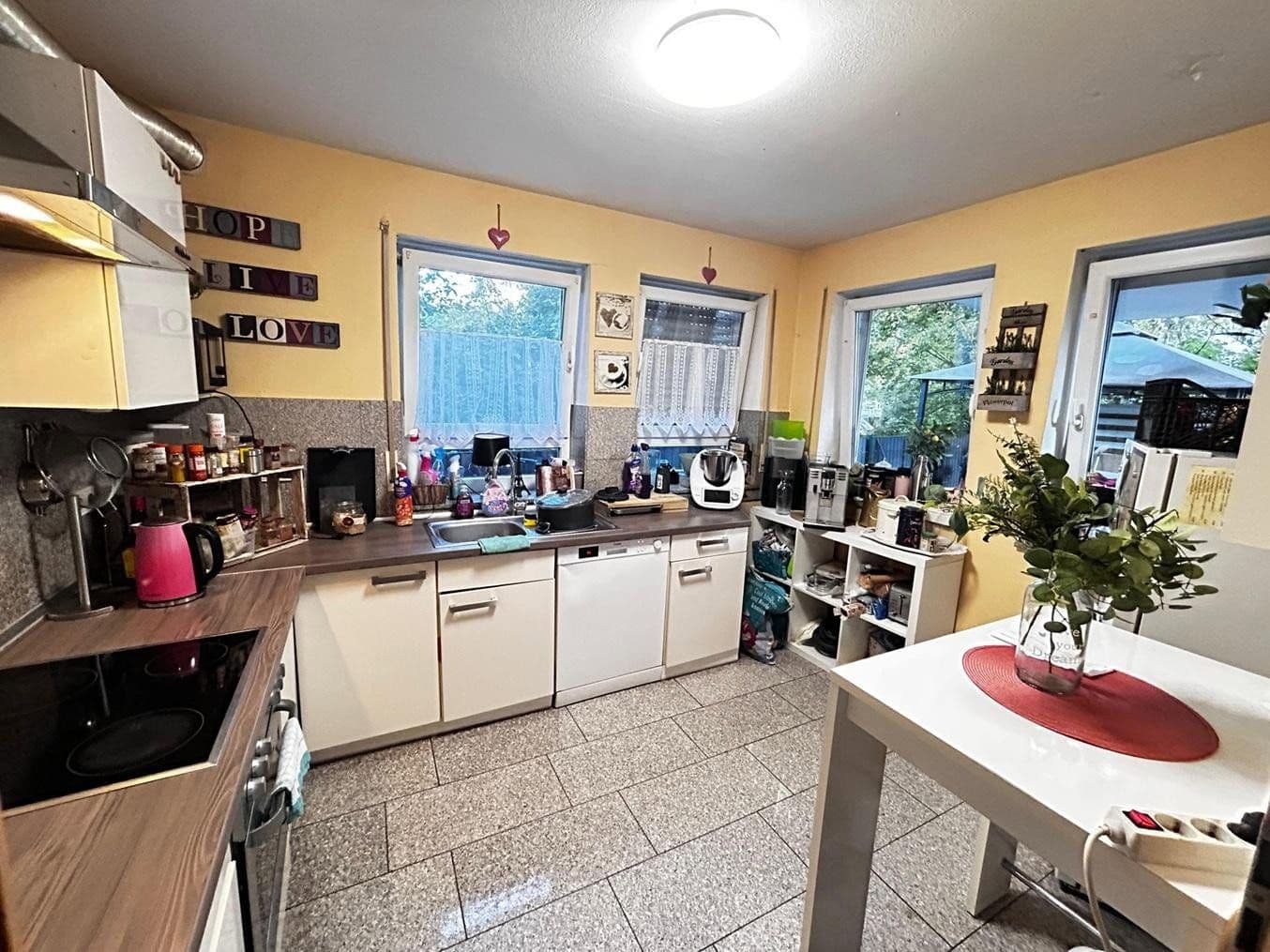 Prenájom bytu 3-izbový 70 m², Sprendlingen, Porýnie-Falcko Prenájom bytu 3-izbový 70 m², Sprendlingen, Porýnie-Falcko