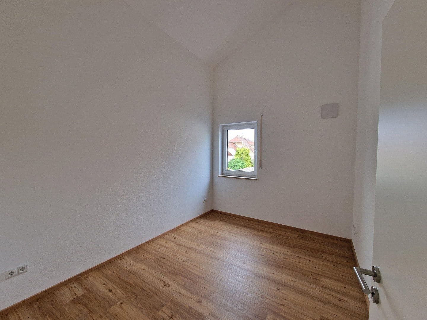 Prenájom bytu 3-izbový 89 m², Obere Etzstraße 22, Essenbach, Bavorsko Prenájom bytu 3-izbový 89 m², Obere Etzstraße 22, Essenbach, Bavorsko