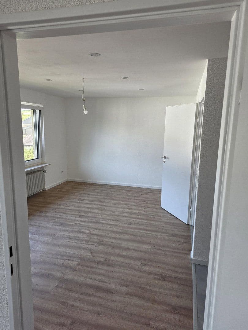 Prenájom bytu 2-izbový 45 m², Wehrstraße 4, Kürnbach, Bádensko-Wurttembersko Prenájom bytu 2-izbový 45 m², Wehrstraße 4, Kürnbach, Bádensko-Wurttembersko