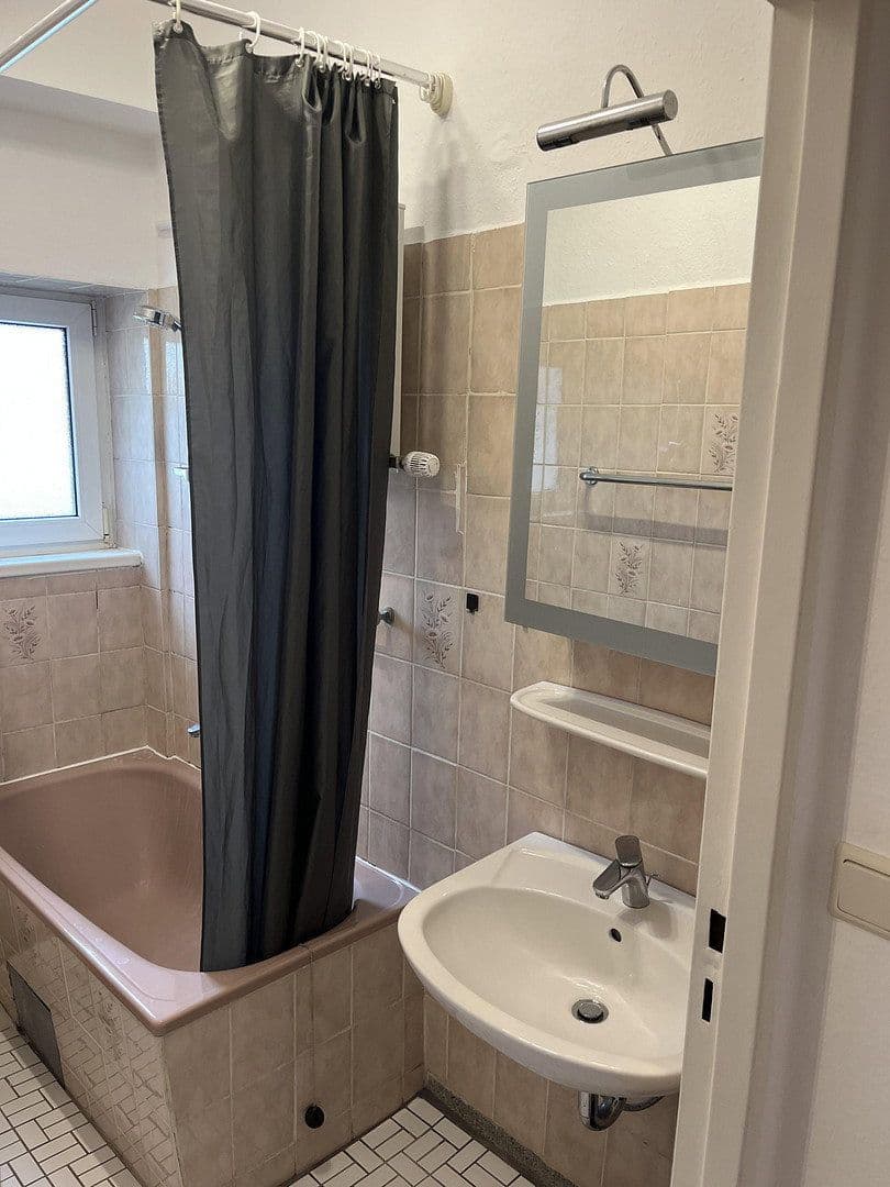 Predaj bytu 1-izbový 52 m², Berlin, Berlín Predaj bytu 1-izbový 52 m², Berlin, Berlín