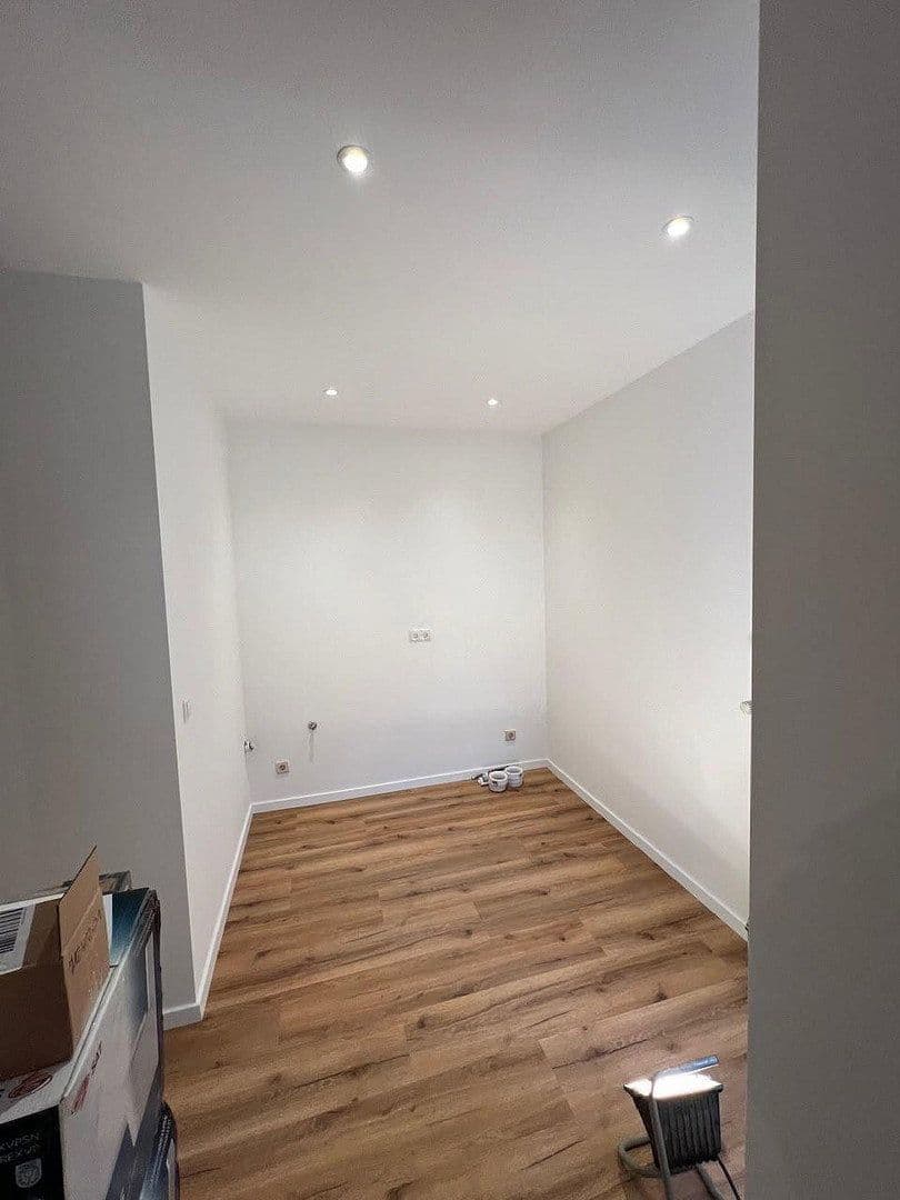 Prenájom kancelárie 135 m², Kölnstraße 82, Sankt Augustin, Severné Porýnie - Westfálsko Prenájom kancelárie 135 m², Kölnstraße 82, Sankt Augustin, Severné Porýnie - Westfálsko