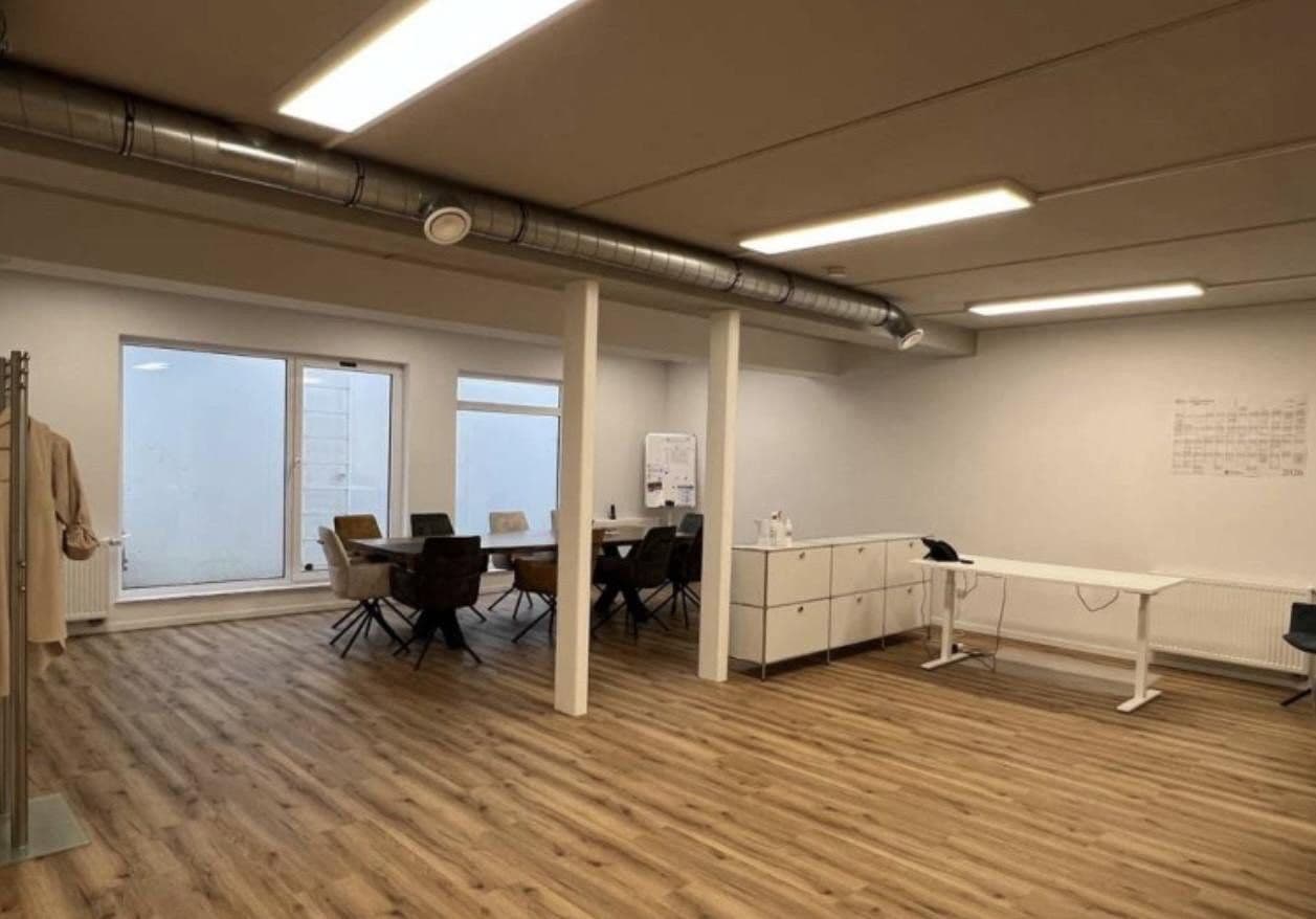 Prenájom kancelárie 135 m², Kölnstraße 82, Sankt Augustin, Severné Porýnie - Westfálsko Prenájom kancelárie 135 m², Kölnstraße 82, Sankt Augustin, Severné Porýnie - Westfálsko
