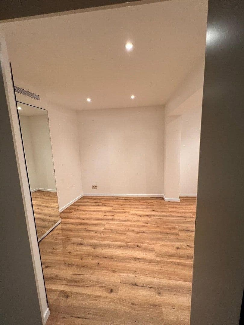 Prenájom kancelárie 135 m², Kölnstraße 82, Sankt Augustin, Severné Porýnie - Westfálsko Prenájom kancelárie 135 m², Kölnstraße 82, Sankt Augustin, Severné Porýnie - Westfálsko