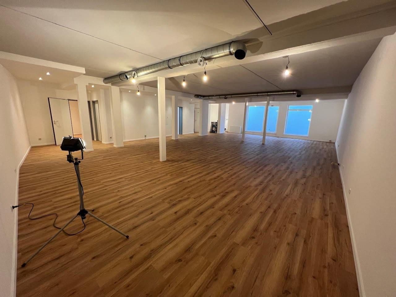 Prenájom kancelárie 135 m², Kölnstraße 82, Sankt Augustin, Severné Porýnie - Westfálsko Prenájom kancelárie 135 m², Kölnstraße 82, Sankt Augustin, Severné Porýnie - Westfálsko