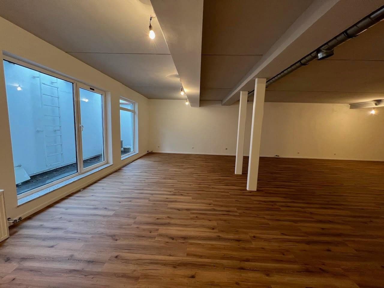 Prenájom kancelárie 135 m², Kölnstraße 82, Sankt Augustin, Severné Porýnie - Westfálsko Prenájom kancelárie 135 m², Kölnstraße 82, Sankt Augustin, Severné Porýnie - Westfálsko