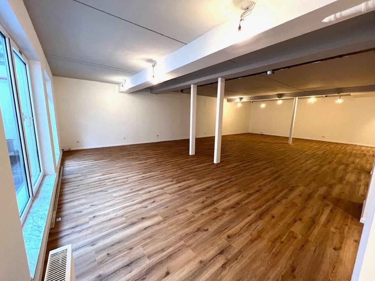 Prenájom kancelárie 135 m², Kölnstraße 82, Sankt Augustin, Severné Porýnie - Westfálsko Prenájom kancelárie 135 m², Kölnstraße 82, Sankt Augustin, Severné Porýnie - Westfálsko