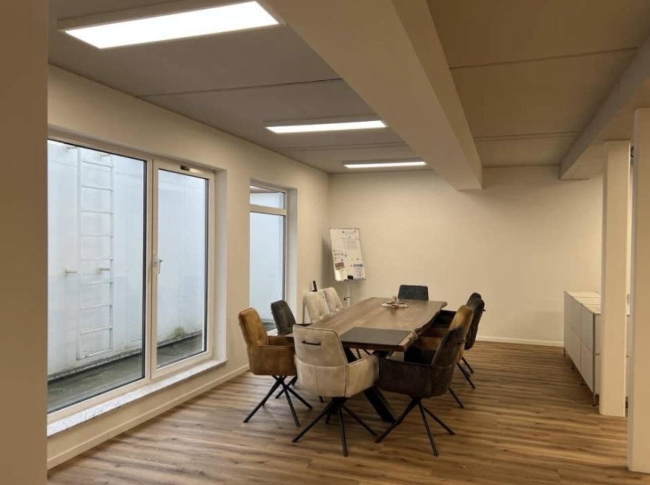 Prenájom kancelárie 135 m², Kölnstraße 82, Sankt Augustin, Severné Porýnie - Westfálsko Prenájom kancelárie 135 m², Kölnstraße 82, Sankt Augustin, Severné Porýnie - Westfálsko
