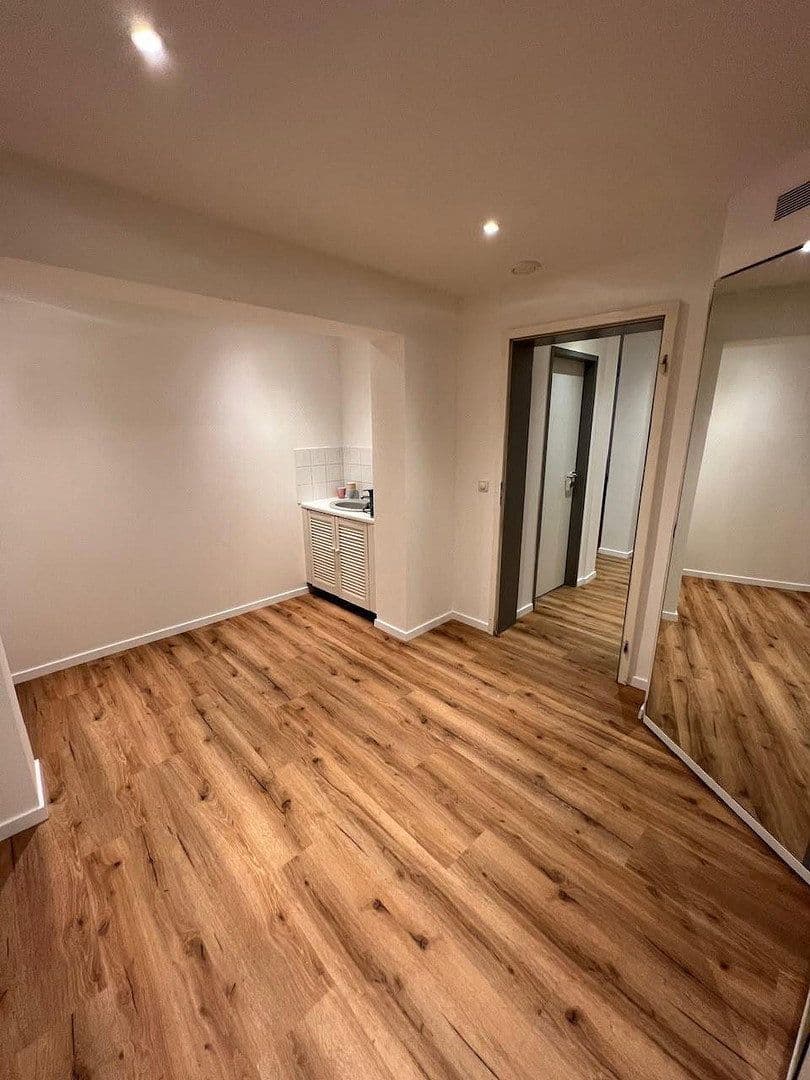 Prenájom kancelárie 135 m², Kölnstraße 82, Sankt Augustin, Severné Porýnie - Westfálsko Prenájom kancelárie 135 m², Kölnstraße 82, Sankt Augustin, Severné Porýnie - Westfálsko