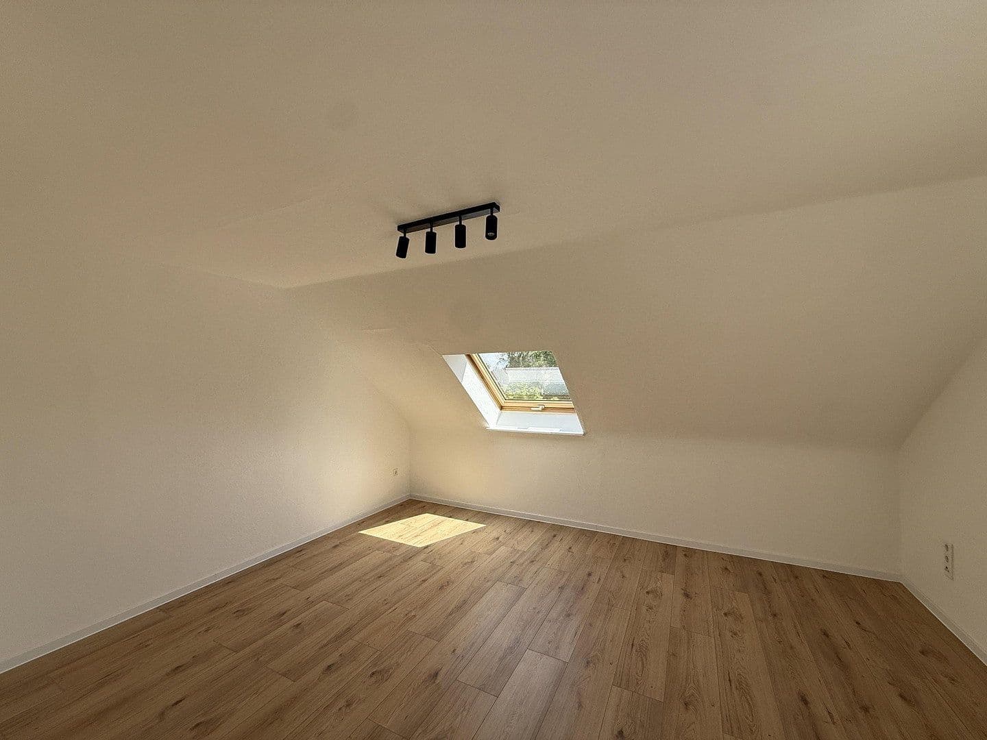 Prenájom bytu 3-izbový 62 m², Böcklinstraße, Bayreuth, Bavorsko Prenájom bytu 3-izbový 62 m², Böcklinstraße, Bayreuth, Bavorsko