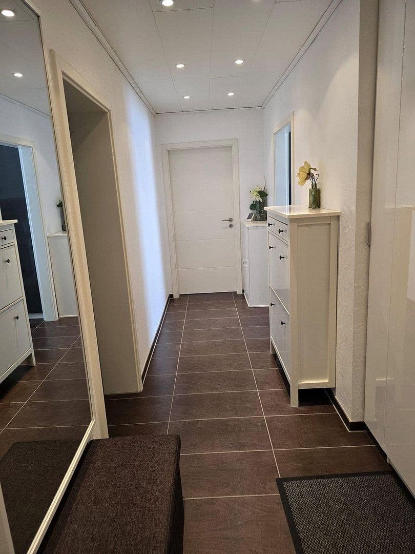 Predaj bytu 3-izbový 93 m², Niefern-Öschelbronn, Bádensko-Wurttembersko Predaj bytu 3-izbový 93 m², Niefern-Öschelbronn, Bádensko-Wurttembersko