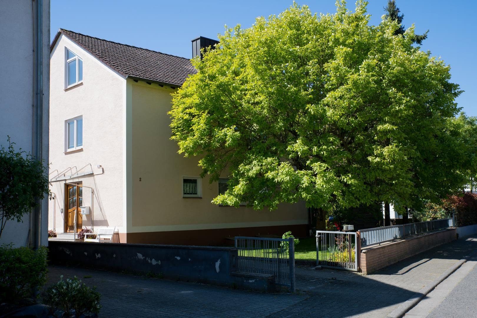 Predaj domu 185 m², pozemok 776 m², Kandel, Porýnie-Falcko Predaj domu 185 m², pozemok 776 m², Kandel, Porýnie-Falcko