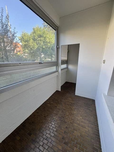 Prenájom bytu 2-izbový 72 m², Geibelstr. 15, Karlsruhe, Bádensko-Wurttembersko Prenájom bytu 2-izbový 72 m², Geibelstr. 15, Karlsruhe, Bádensko-Wurttembersko