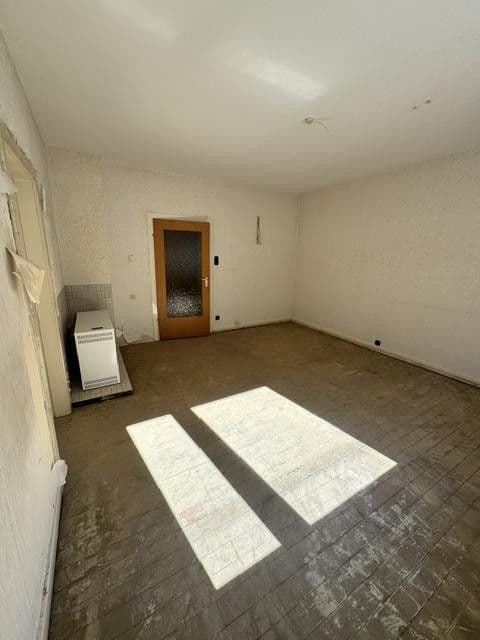 Prenájom bytu 2-izbový 72 m², Geibelstr. 15, Karlsruhe, Bádensko-Wurttembersko Prenájom bytu 2-izbový 72 m², Geibelstr. 15, Karlsruhe, Bádensko-Wurttembersko