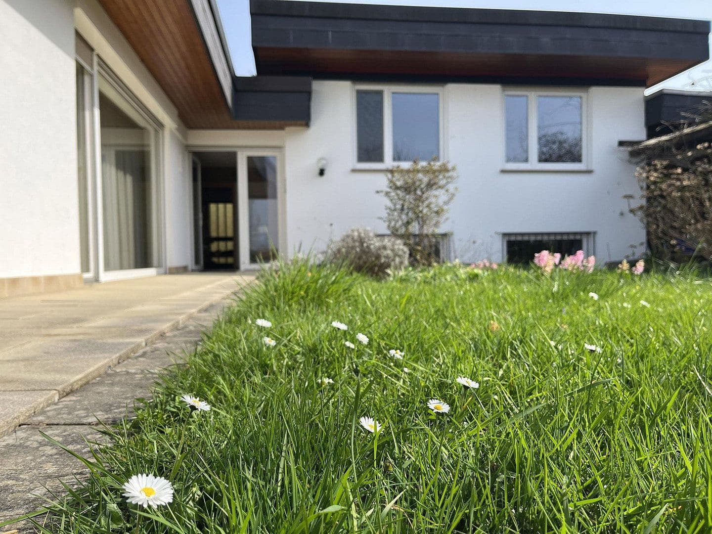 Predaj domu 150 m², pozemok 497 m², Stiegelenweg 6, Staufen im Breisgau, Bádensko-Wurttembersko Predaj domu 150 m², pozemok 497 m², Stiegelenweg 6, Staufen im Breisgau, Bádensko-Wurttembersko