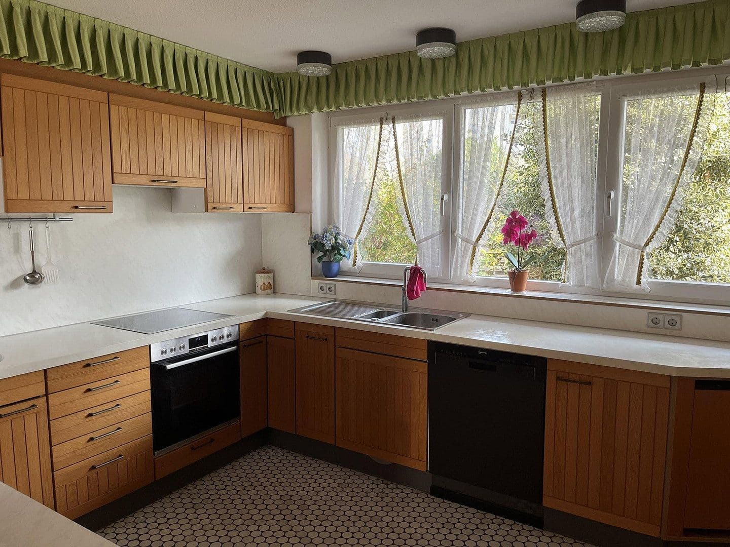 Predaj domu 150 m², pozemok 497 m², Stiegelenweg 6, Staufen im Breisgau, Bádensko-Wurttembersko Predaj domu 150 m², pozemok 497 m², Stiegelenweg 6, Staufen im Breisgau, Bádensko-Wurttembersko