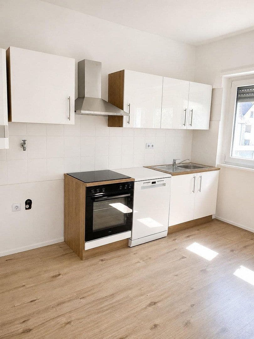 Prenájom bytu 2-izbový 66 m², Eisenstraße 21, Mannheim, Bádensko-Wurttembersko Prenájom bytu 2-izbový 66 m², Eisenstraße 21, Mannheim, Bádensko-Wurttembersko