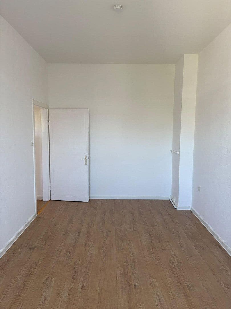 Prenájom bytu 2-izbový 80 m², Bahnstraße 6, Solingen, Severné Porýnie - Westfálsko Prenájom bytu 2-izbový 80 m², Bahnstraße 6, Solingen, Severné Porýnie - Westfálsko