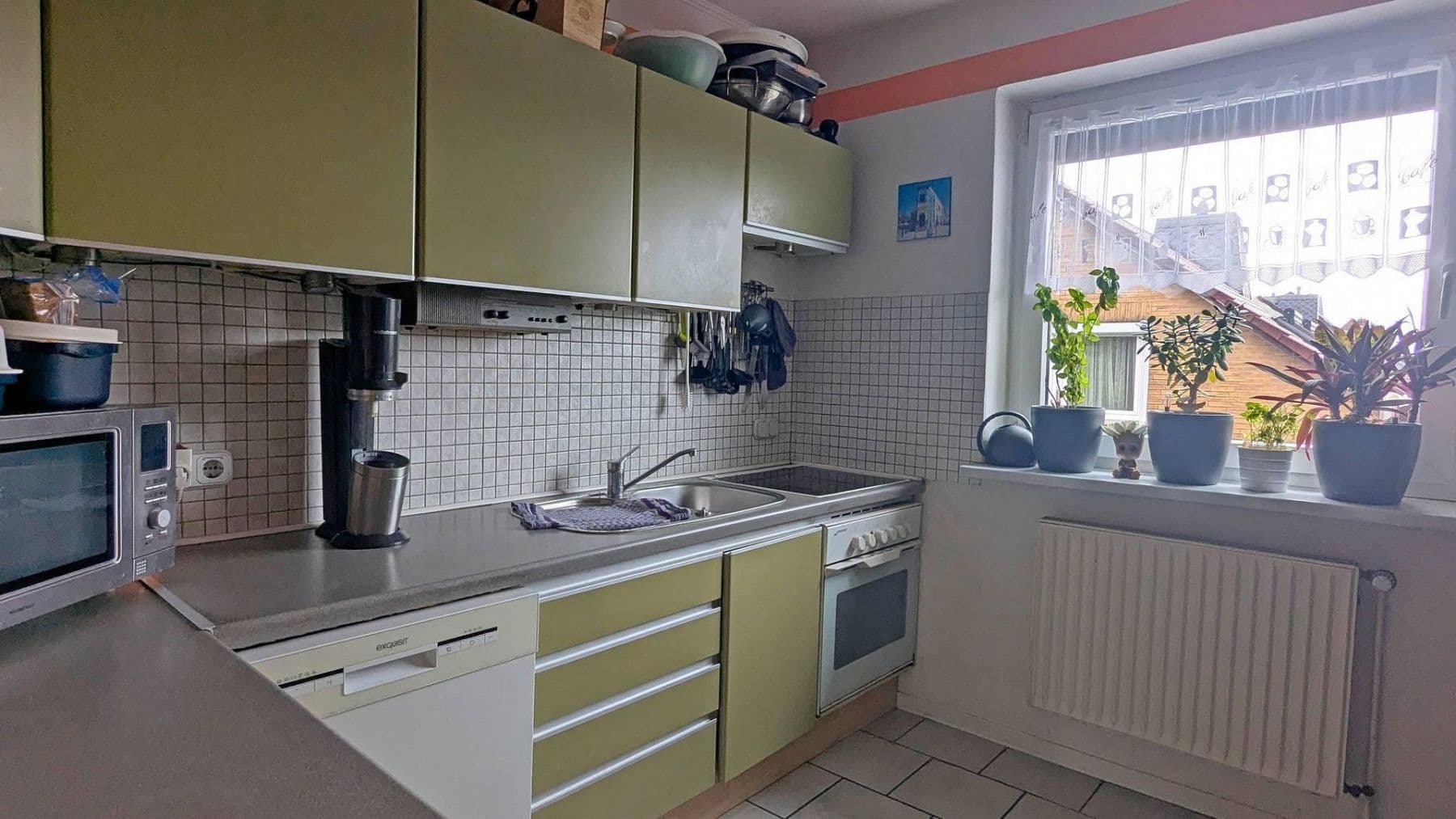 Predaj domu 259 m², pozemok 820 m², Burgsteller Weg 16, Neustadt am Rübenberge, Dolné Sasko Predaj domu 259 m², pozemok 820 m², Burgsteller Weg 16, Neustadt am Rübenberge, Dolné Sasko