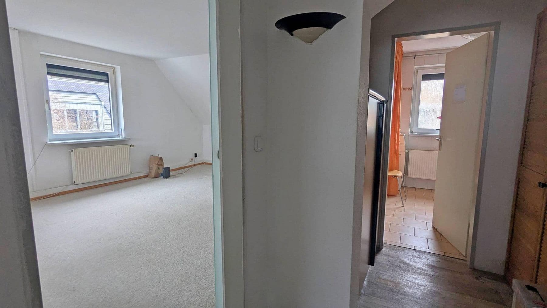 Predaj domu 259 m², pozemok 820 m², Burgsteller Weg 16, Neustadt am Rübenberge, Dolné Sasko Predaj domu 259 m², pozemok 820 m², Burgsteller Weg 16, Neustadt am Rübenberge, Dolné Sasko