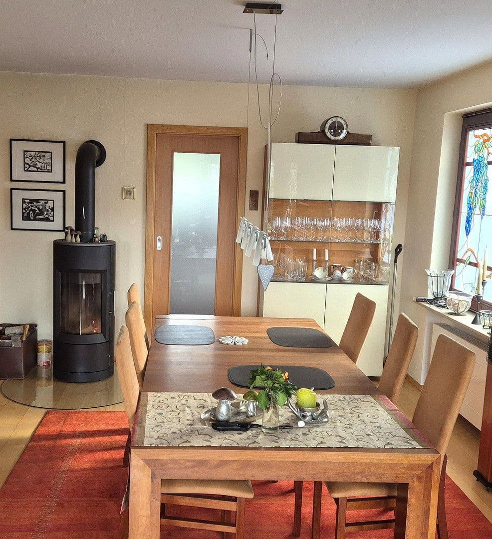 Predaj domu 131 m², pozemok 334 m², Weil im Schönbuch, Bádensko-Wurttembersko Predaj domu 131 m², pozemok 334 m², Weil im Schönbuch, Bádensko-Wurttembersko