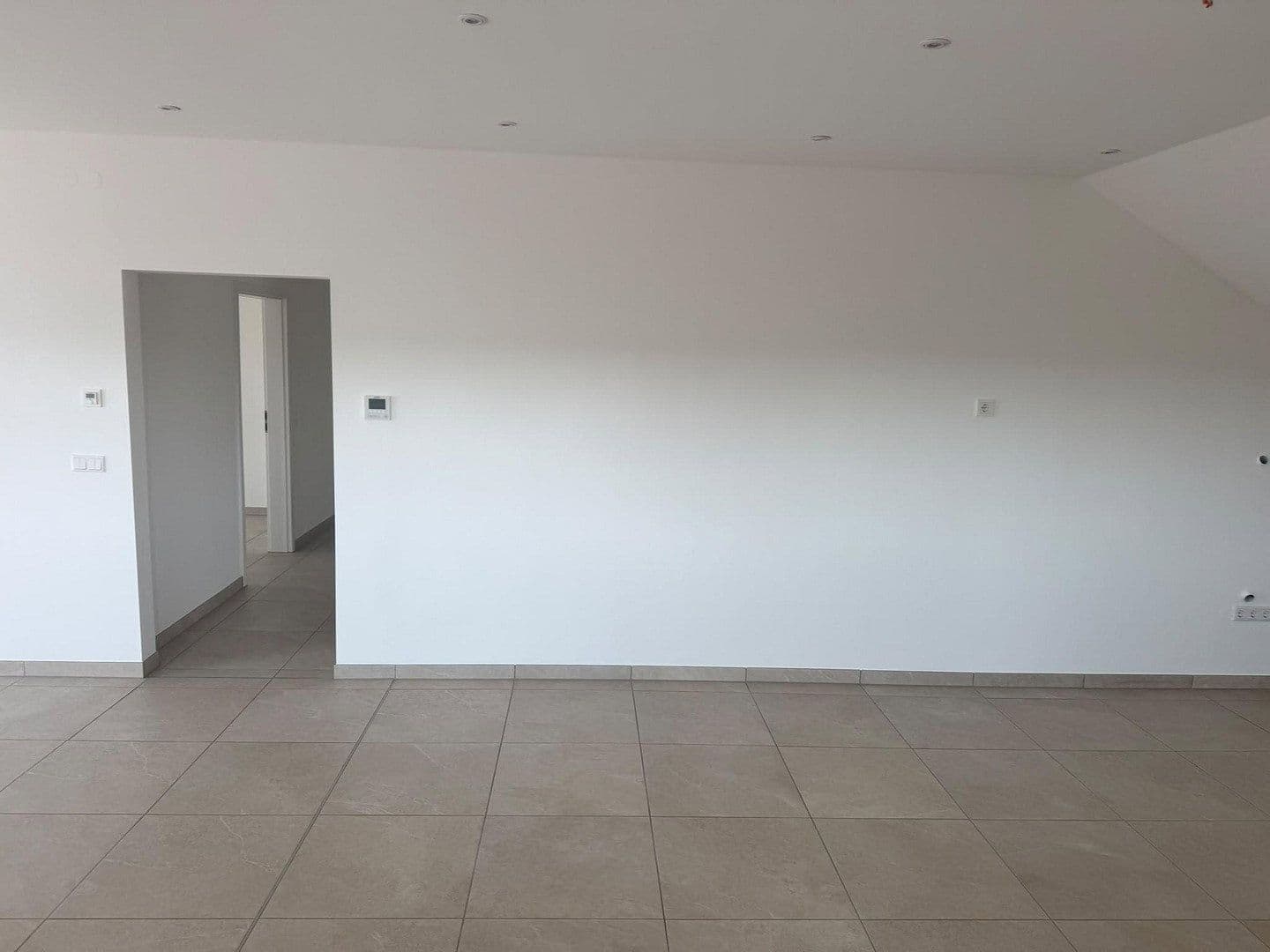 Prenájom bytu 3-izbový 130 m², Am Antoniweiher 4, Oberreichenbach, Bavorsko Prenájom bytu 3-izbový 130 m², Am Antoniweiher 4, Oberreichenbach, Bavorsko