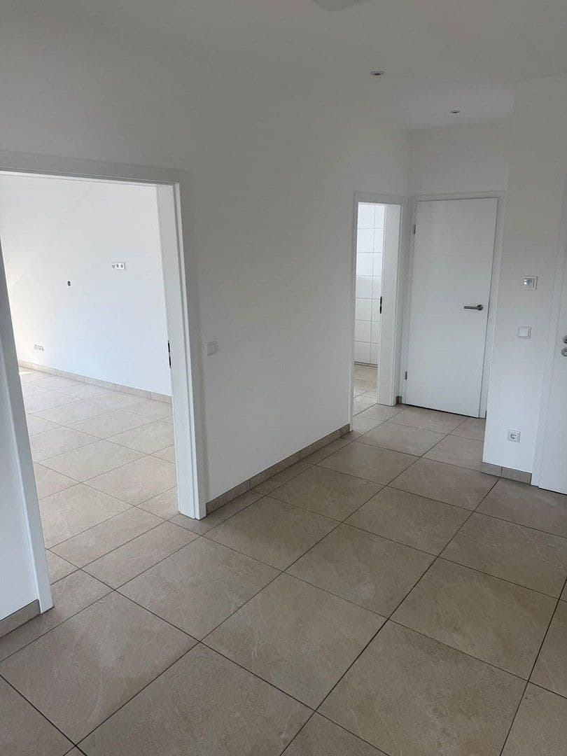 Prenájom bytu 3-izbový 130 m², Am Antoniweiher 4, Oberreichenbach, Bavorsko Prenájom bytu 3-izbový 130 m², Am Antoniweiher 4, Oberreichenbach, Bavorsko