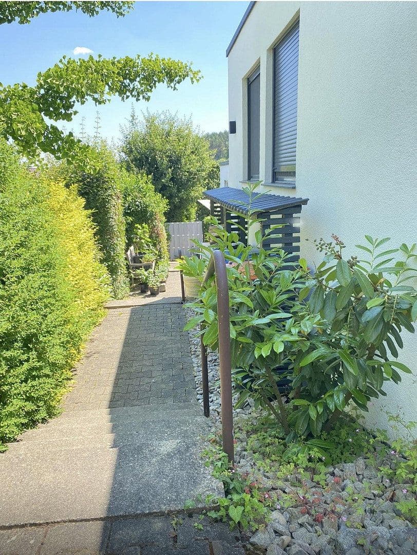 Predaj domu 123 m², pozemok 200 m², Weissach, Bádensko-Wurttembersko Predaj domu 123 m², pozemok 200 m², Weissach, Bádensko-Wurttembersko