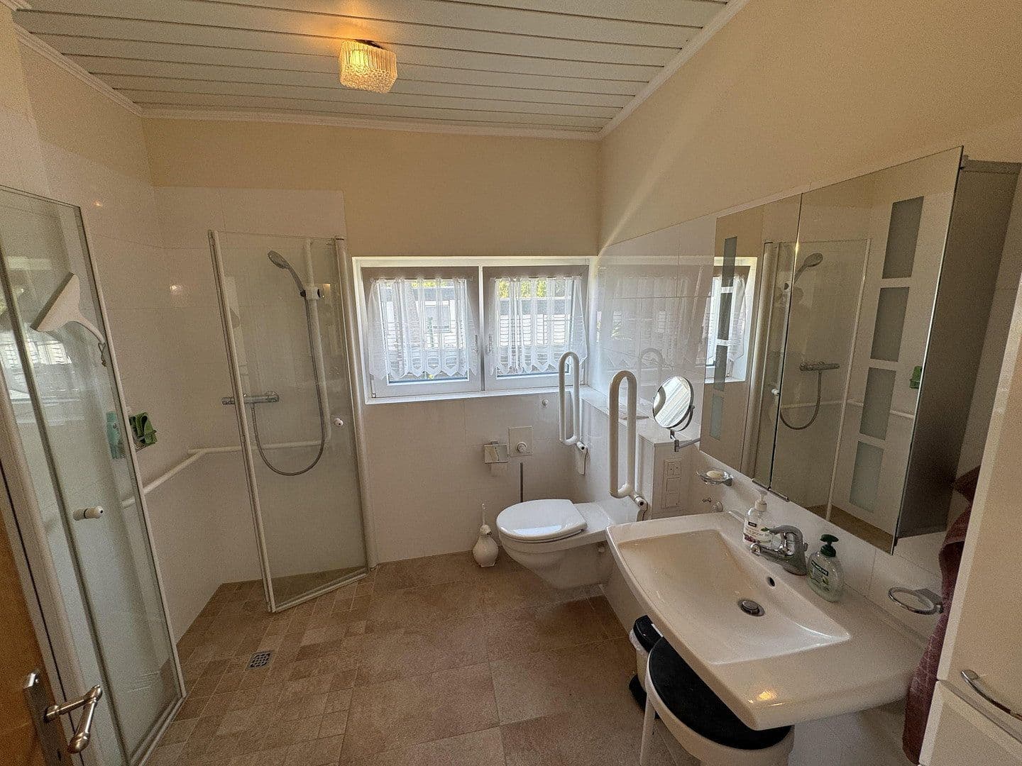 Prenájom domu 172 m², pozemok 600 m², Paderborn, Severné Porýnie - Westfálsko Prenájom domu 172 m², pozemok 600 m², Paderborn, Severné Porýnie - Westfálsko