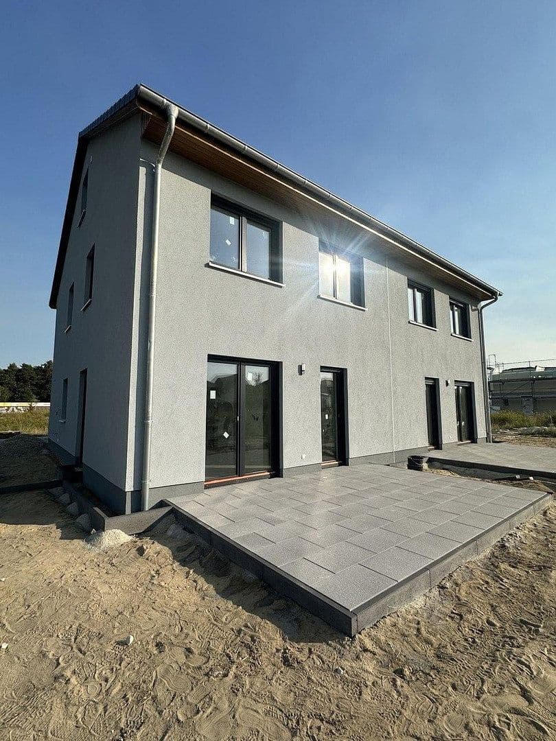 Prenájom domu 146 m², pozemok 250 m², Hugoring 2, Ludwigsfelde, Brandenbursko Prenájom domu 146 m², pozemok 250 m², Hugoring 2, Ludwigsfelde, Brandenbursko